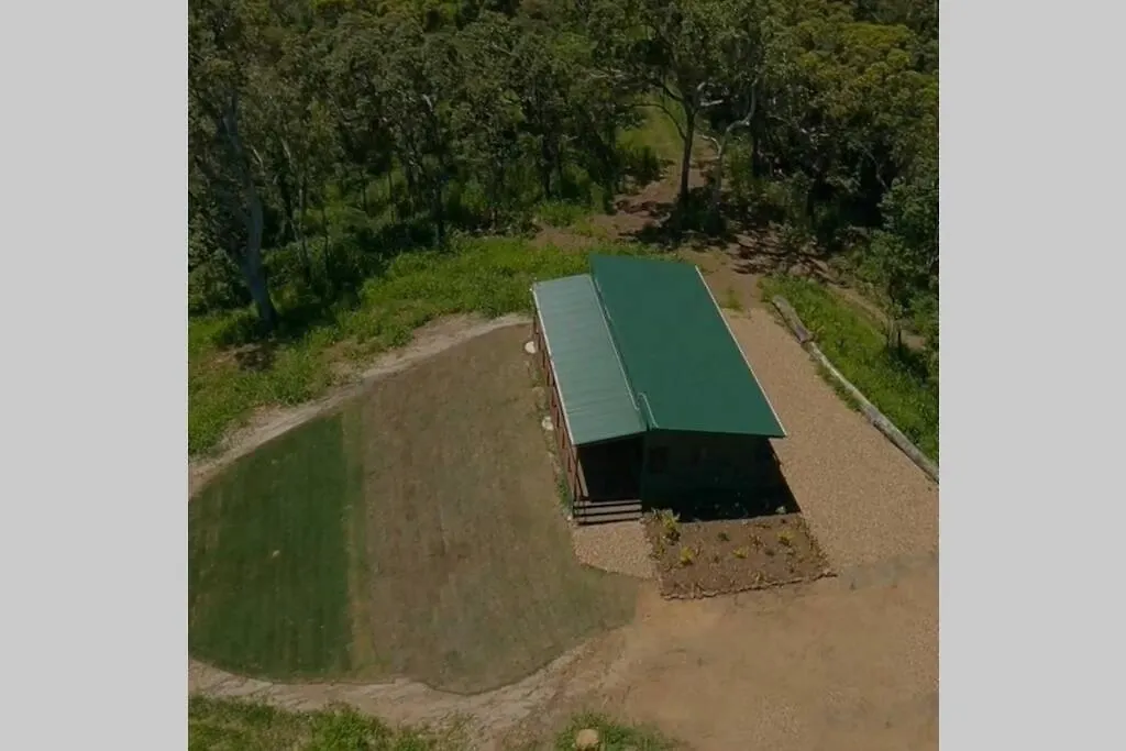 Ridge Cabin - Stunning Views - 5Km From Neighbours Airlie Beach Сasa de vacaciones